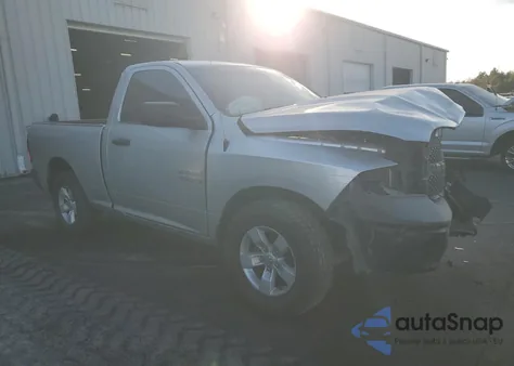 2015 Ram 1500 Hfe z USA, uszkodzony, nr VIN 3C6JR6RG5FG637023